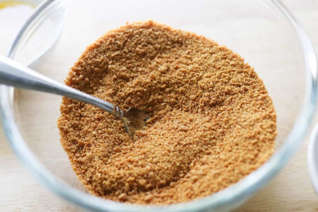 crushed graham crackers