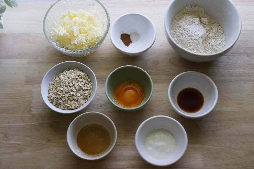 the ingredients for freshly milled nutrigrain bars