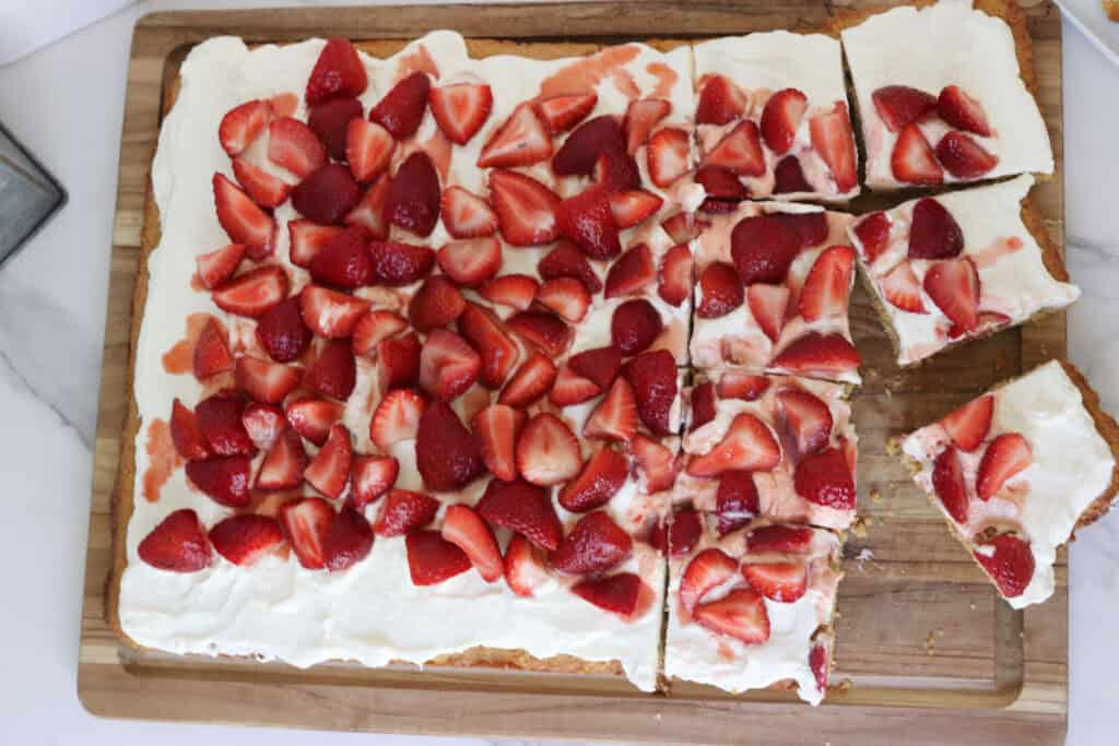 sheet pan strawberry shortcake