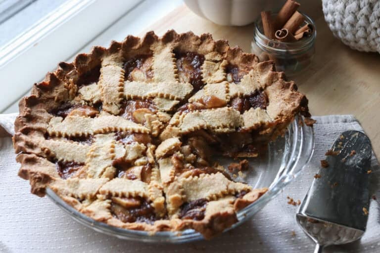 The Best Classic Apple Pie with Freshly Milled Flour