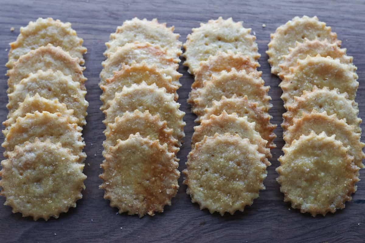 Crisp and Flaky Ritz Crackers with Fresh Milled Flour - Generation ...