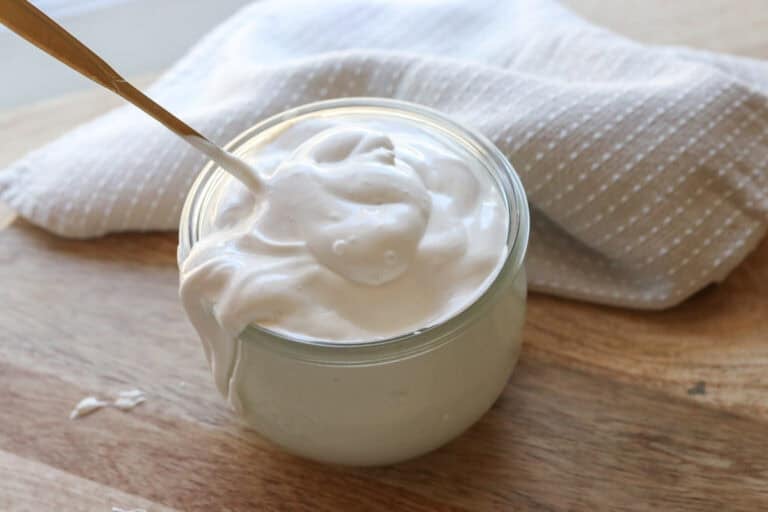 Homemade Marshmallow Fluff with No Refined Sugar