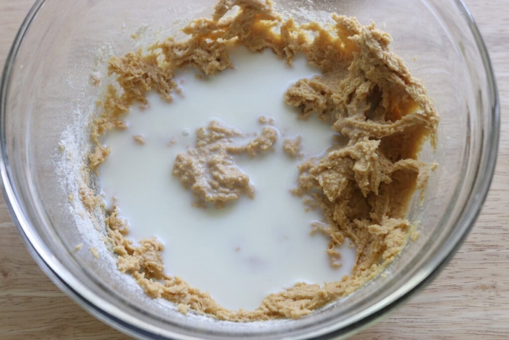 milk added to the batter for Freshly milled cake pops