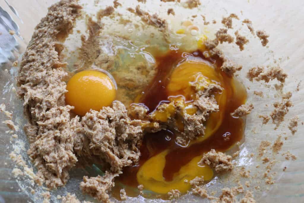 eggs and vanilla in a bowl to make Freshly milled tiramisu cookies