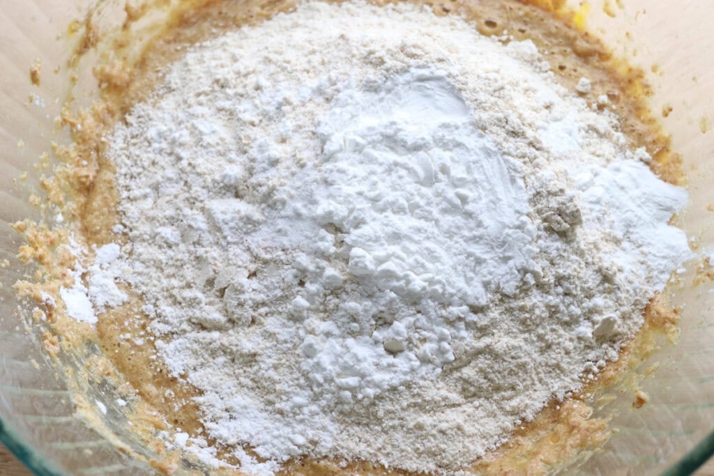 flour added to the glass bowl to make Freshly milled tiramisu cookies