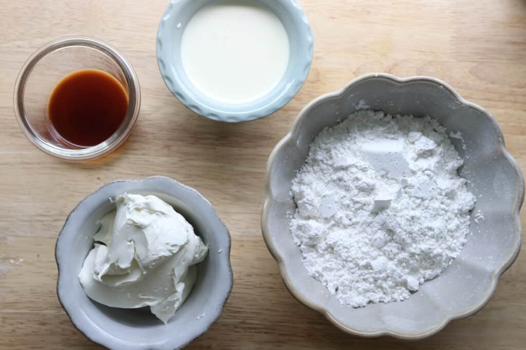 ingredients to make the mascarpone icing for Freshly milled tiramisu cookies